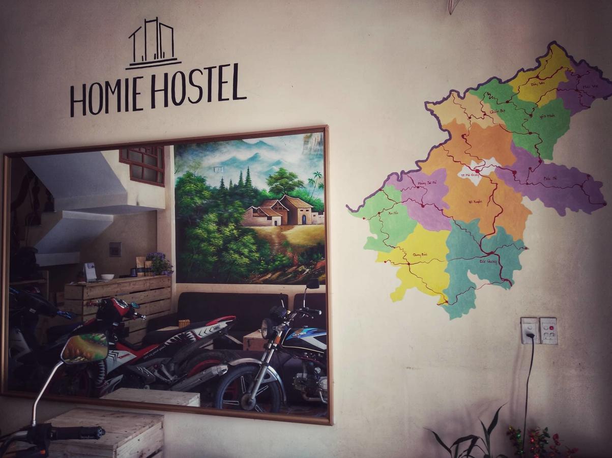 Homie Hostel & Tour Ha Giang Bagian luar foto