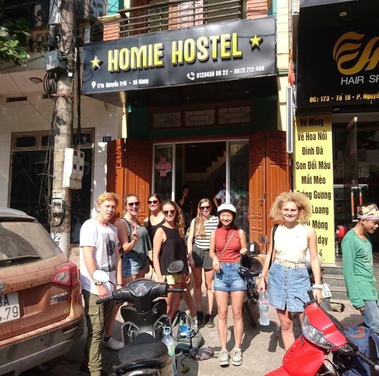 Homie Hostel & Tour Ha Giang Bagian luar foto